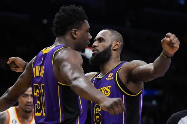 mk体育-湖人进入新年后未尝一败，他们终于不再只靠詹姆斯