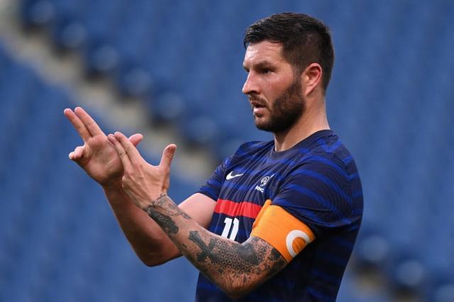 mk体育-【奥运男足】吉尼亚克戴帽 法国4比3神奇逆转南非